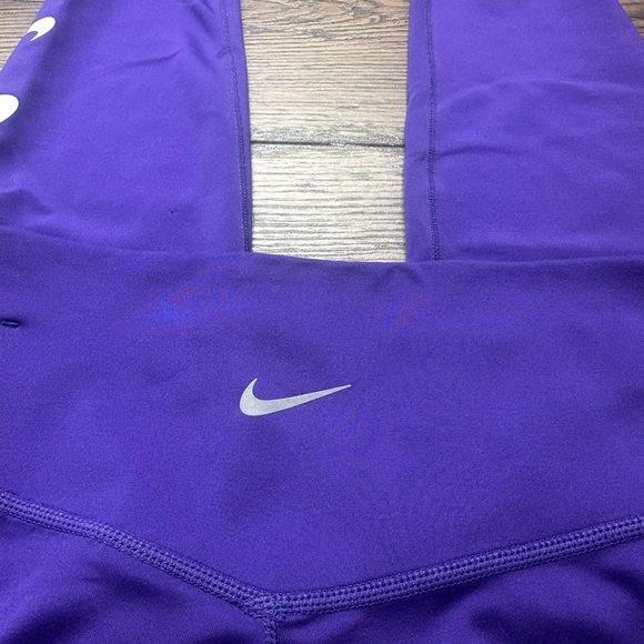 Nike Purple and White Apparel Tag - Picture 4 of 5